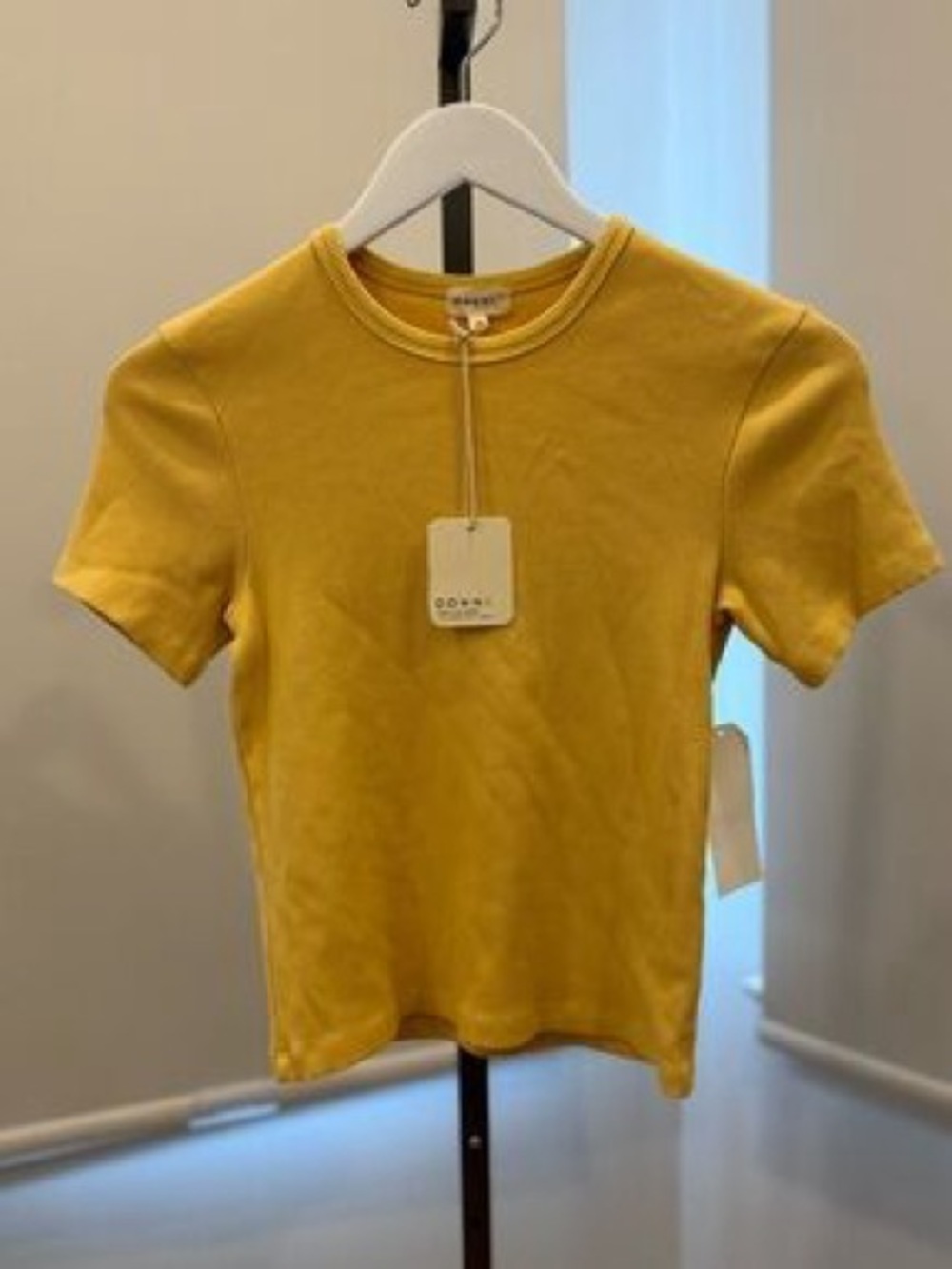 Donni Stretchy Ribbed Tee - Camel